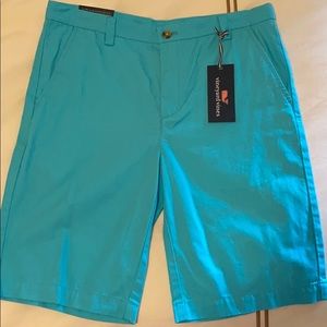Vineyard Vines summer twill breaker short